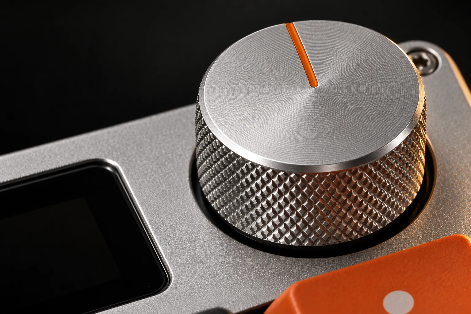 Close study of the controller’s machined dial and aluminium enclosure